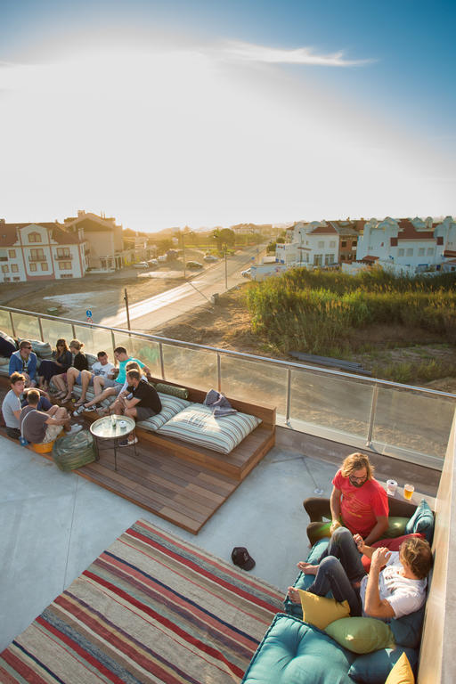 Surfers Lodge Peniche Eksteriør billede